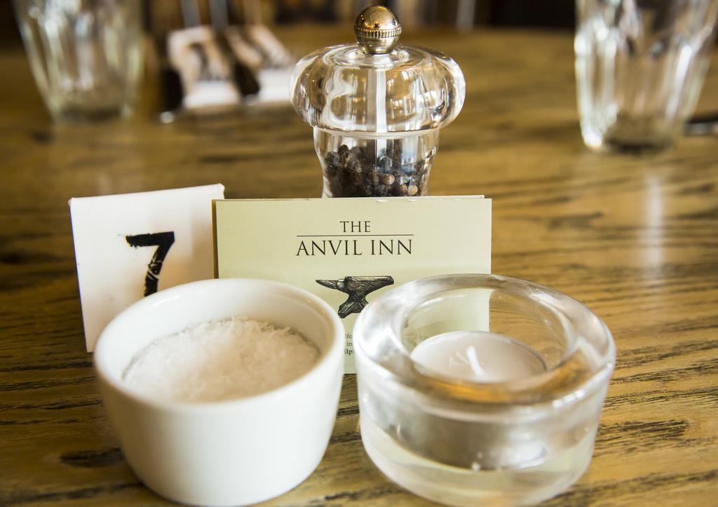 The Anvil Inn Blandford Forum Exterior photo